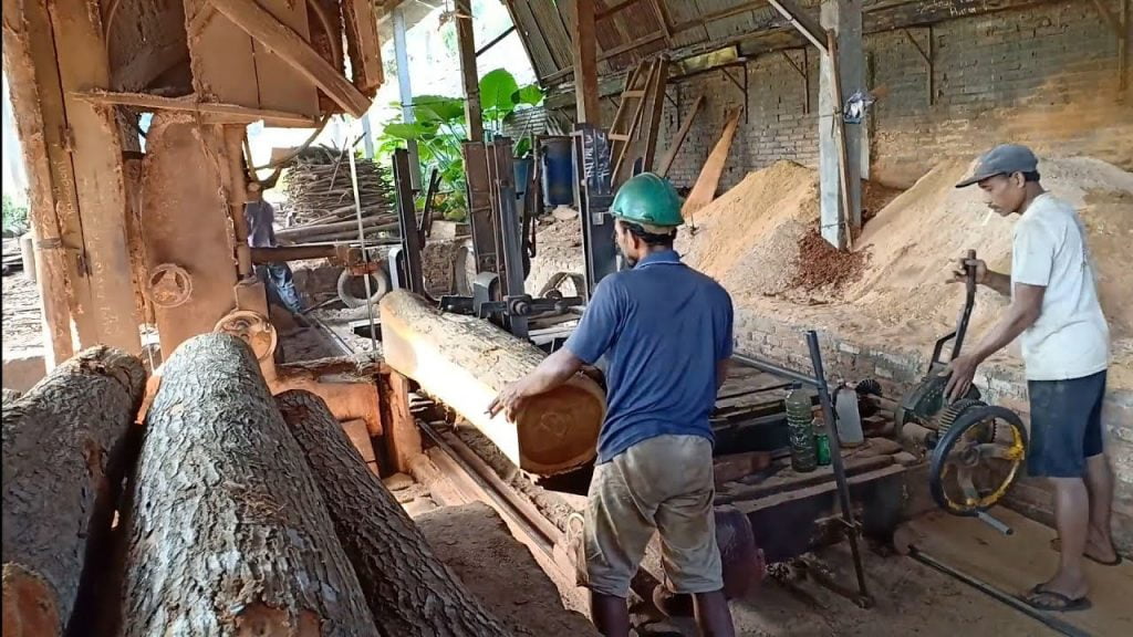 Factory Direct Furniture Wood processin Indonesia.